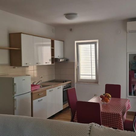 Apartments Ivanovski 라브 외부 사진