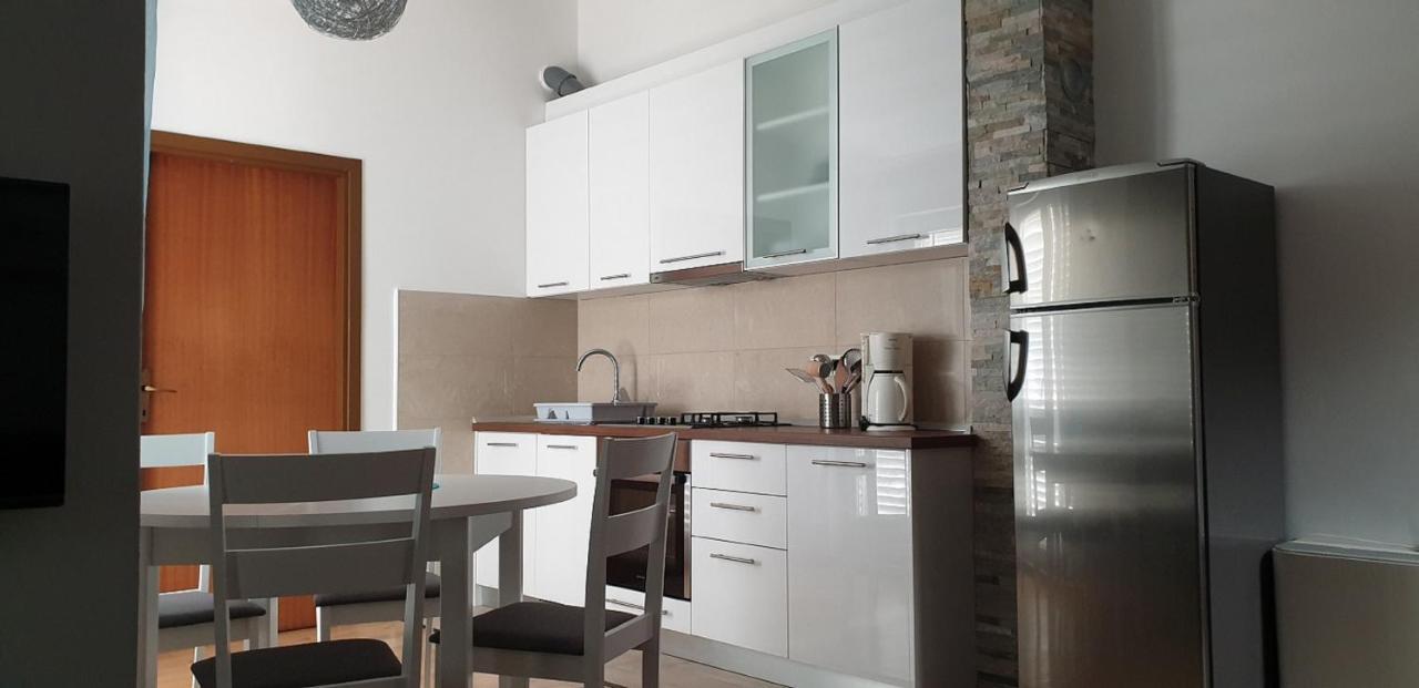 Apartments Ivanovski 라브 외부 사진