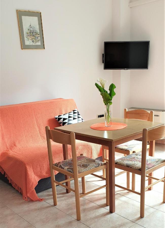 Apartments Ivanovski 라브 외부 사진