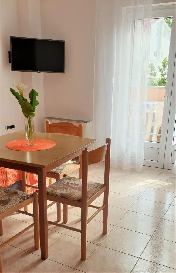 Apartments Ivanovski 라브 외부 사진