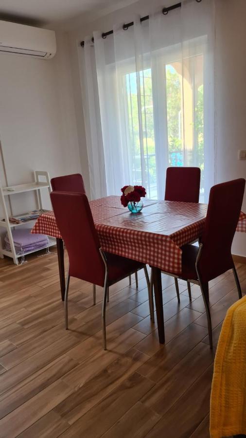 Apartments Ivanovski 라브 외부 사진