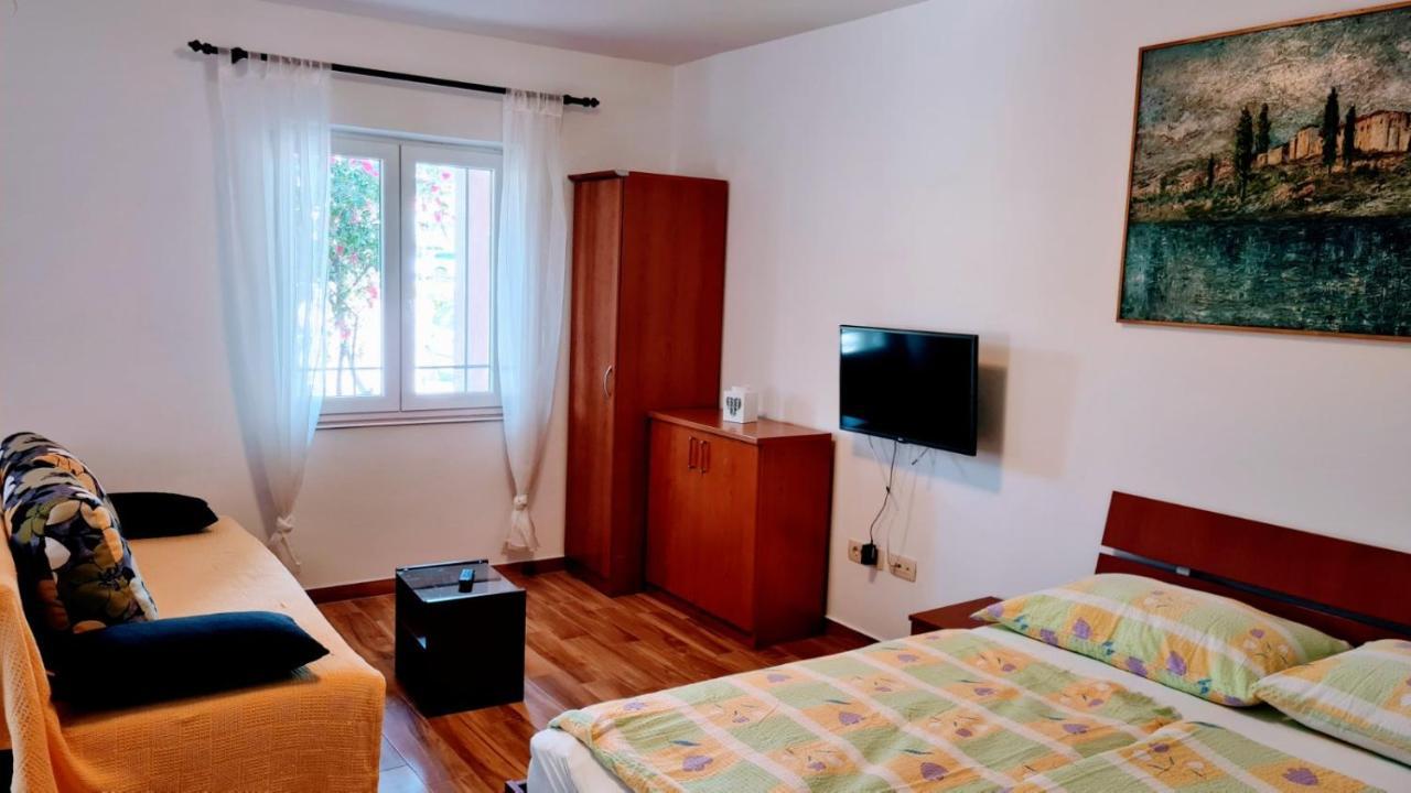Apartments Ivanovski 라브 외부 사진
