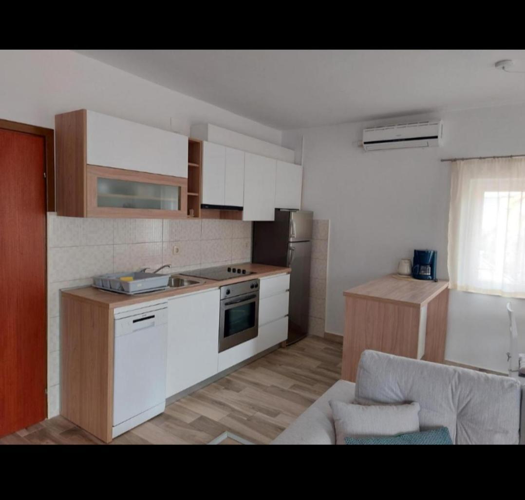 Apartments Ivanovski 라브 외부 사진