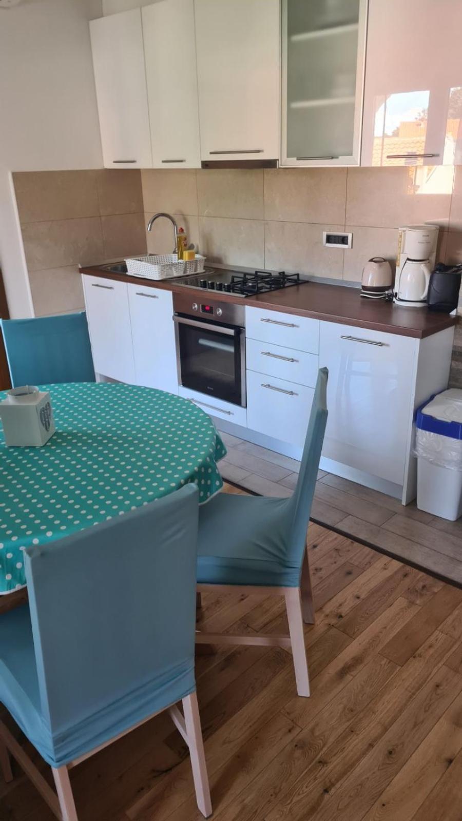 Apartments Ivanovski 라브 외부 사진