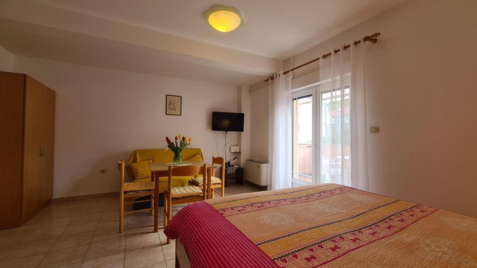 Apartments Ivanovski 라브 외부 사진