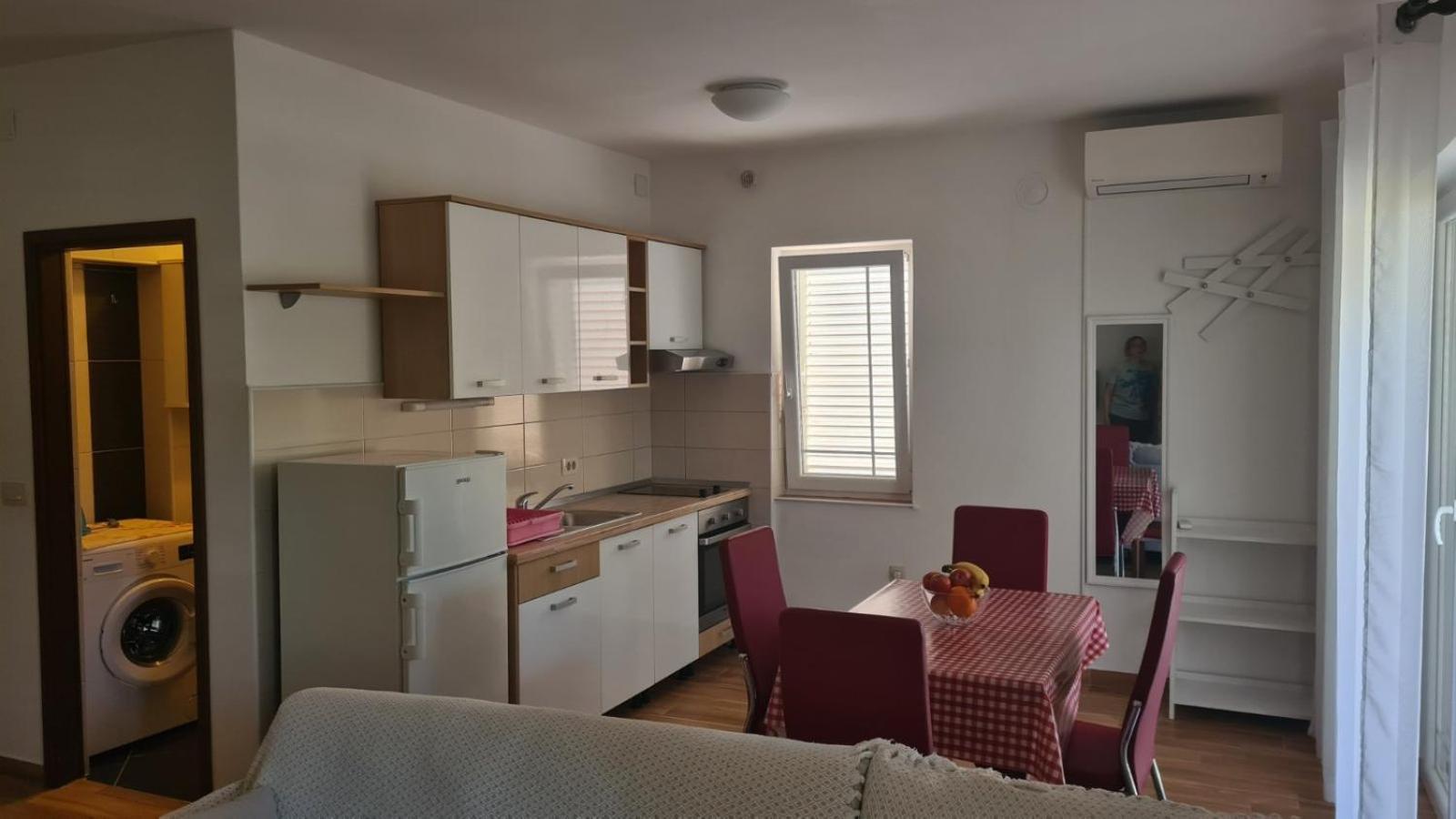 Apartments Ivanovski 라브 외부 사진